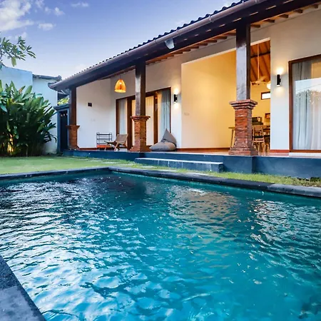 Villa Anugraha - 2Bdr, Prv Pool&Kitchen, Quiet Area